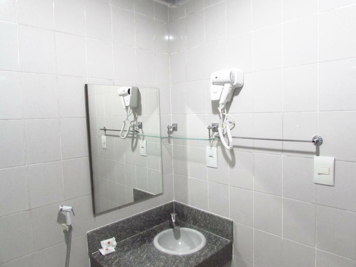 Thanharu Praia Hotel Anchieta  Ruang foto